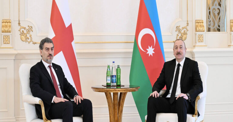 İlham Əliyev Gürcüstan Prezidentini təbrik etdi