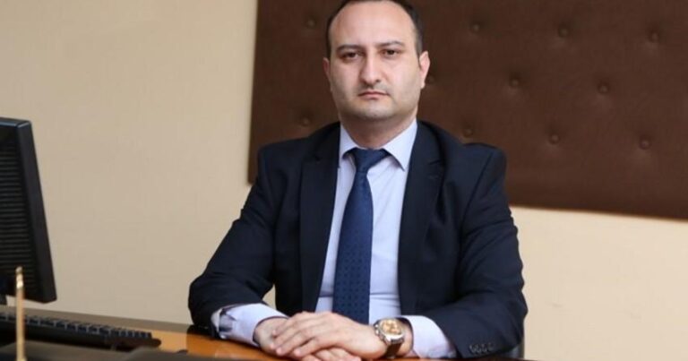 Prezident onu yenidən rektor təyin etdi