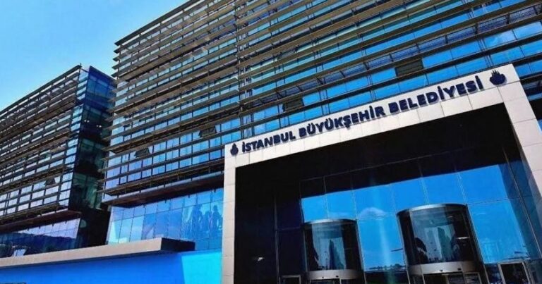 İstanbul Böyükşəhər Bələdiyyəsində növbəti korrupsiya əməliyyatı keçirilib