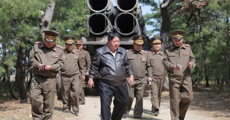 Kim Çen In ordunu müharibəyə hazır olmağa çağırıb