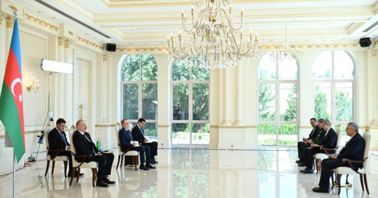 Prezident Azərbaycan-İran əlaqələrinə xələl gətirmək istəyənlərdən danışdı