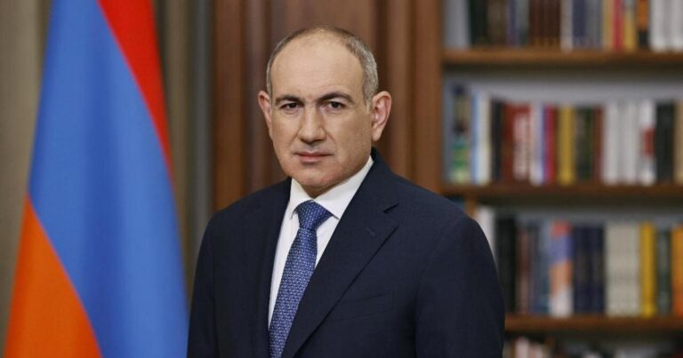 Paşinyan erməni kilsəsini növbəti dəfə sərt tənqid edib