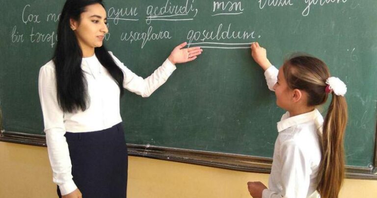 Bu müəllimlərin maaşı 35% artırılıb