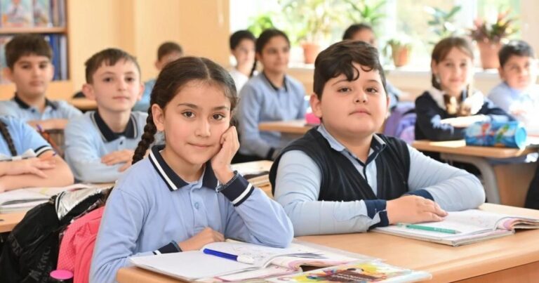 Bakıda 4063 şagirdin yerdəyişməsi üçün müraciət edilib