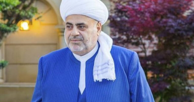 Allahşükür Paşazadə Cənubi Afrikaya gedir