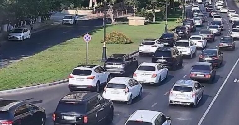 Bakının 5 əsas prospektində TIXAC var