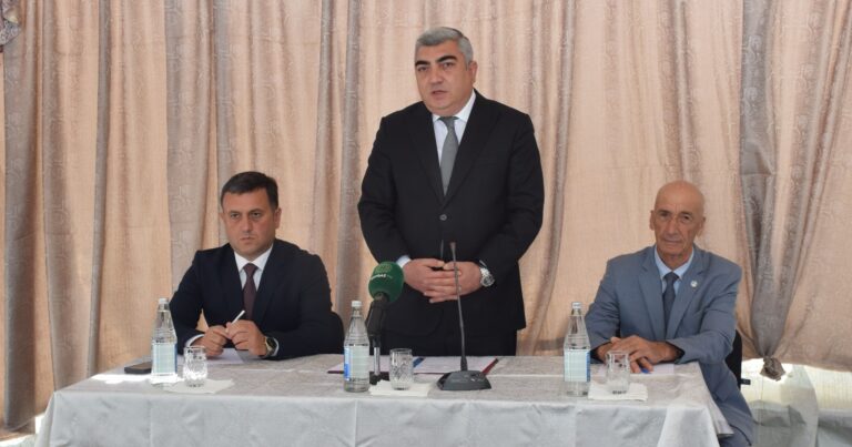 İlqar Mahmudov İsnov kəndində səyyar qəbul keçirdi – FOTOLAR