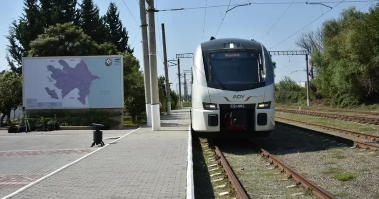 ADY ilk dəfə regiondaxili marşrut üzrə sərnişin daşımalarına başlayıb
