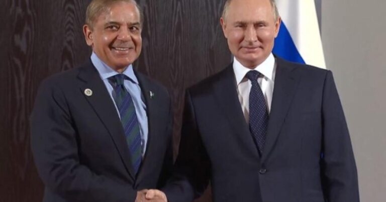 Putin Şahbaz Şəriflə görüşüb