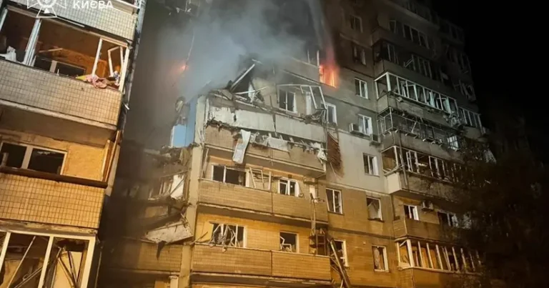 Rusiya bir gecədə Kiyevə 13 ədəd “İsgəndər” raketi atıb