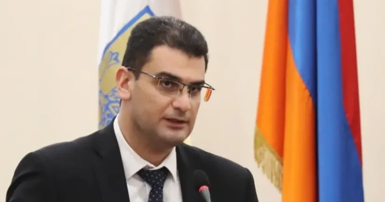 “Hərbi büdcəmiz heç vaxt Azərbaycanın hərbi büdcəsinin səviyyəsinə çatmayacaq” – Ermənistan MN