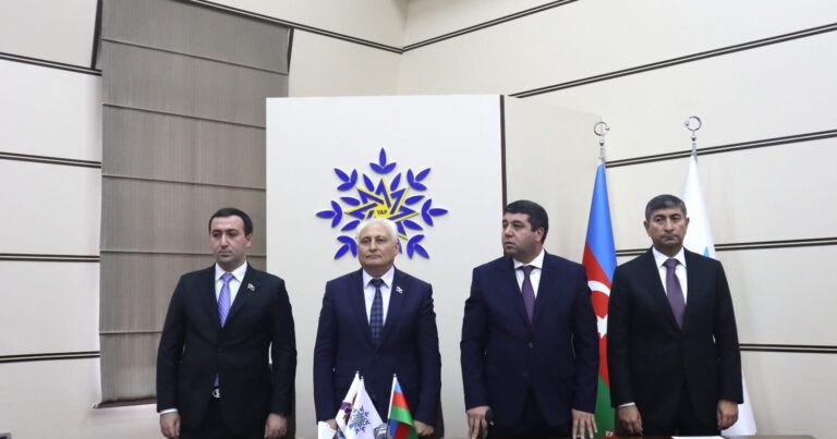YAP Yasamal rayon təşkilatında “Konstitusiya və Suverenlik-Milli İradənin Təntənəsi” mövzusunda tədbir keçirilib – FOTOLAR