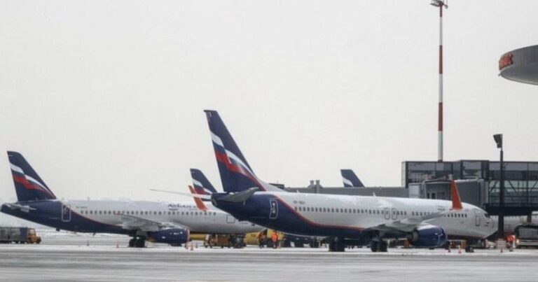 Rusiaynın 10 aeroportu işini dayandırıb