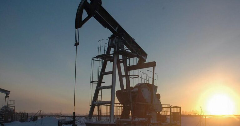 Azərbaycan neftinin qiyməti 65 dollara enib Azərbaycan neftinin qiyməti 65 dollara enib