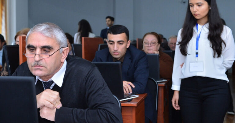 Direktorların işə qəbulu üzrə qeydiyyat başlayır