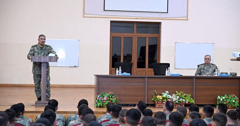 Zakir Həsənov Komando hərbi hissəsində və digər bölmələrdə olub