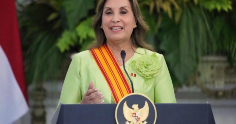 Peru prezidenti vəzifədən uzaqlaşdırılıb