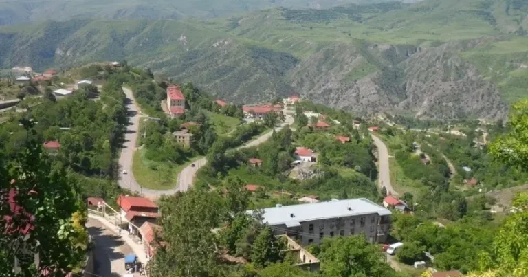 Azərbaycan yaxın 4 ildə Qarabağ və Şərqi Zəngəzura 13,5 milyard manat xərcləyəcək Azərbaycan yaxın 4 ildə Qarabağ və Şərqi Zəngəzura 13,5 milyard manat xərcləyəcək