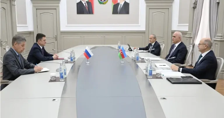 Şahin Mustafayev Rusiya hökuməti sədrinin müavini ilə görüşüb