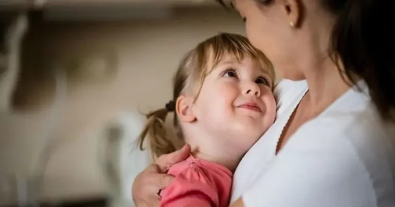 Övladlığa uşaq götürən subay şəxslərin sayı açıqlanıb Övladlığa uşaq götürən subay şəxslərin sayı açıqlanıb