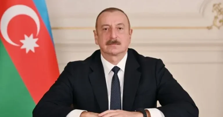 İlham Əliyev Dövlət Bayrağı Günü münasibətilə paylaşım edib