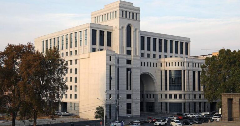 “3+3” formatlı görüşün yeri ilə bağlı müzakirələr davam edir – Ermənistan XİN