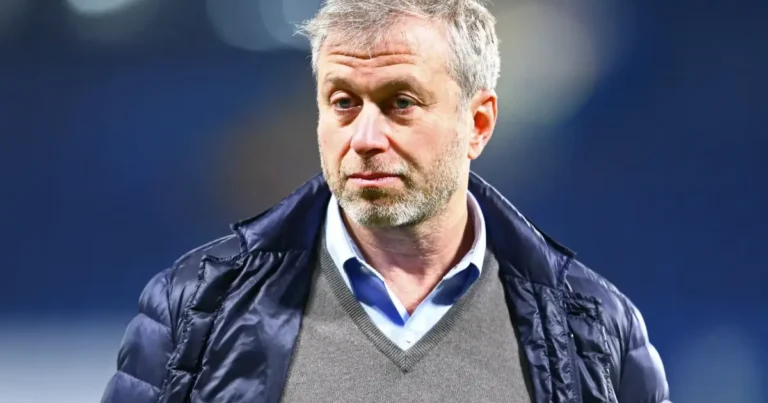 Britaniya Abramoviçdən 2.5 mlrd. funt-sterlinqin Ukraynaya köçürülməsini tələb edir