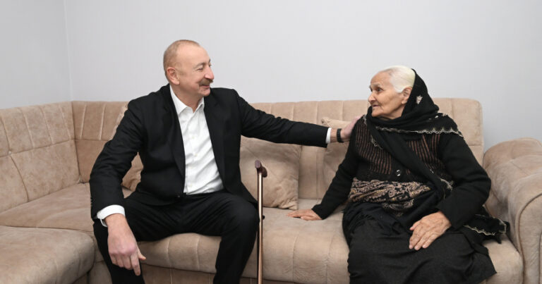 Prezident Kərkicahan qəsəbəsində…  – FOTO