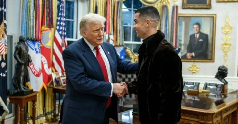 Ronaldu Trampa zəng edib