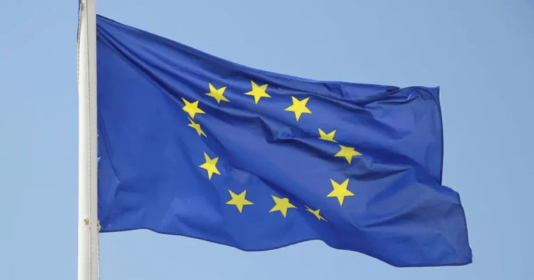 Aİ Azərbaycanı Avropaya bağlayacaq yaşıl enerji layihəsini prioritet elan edib