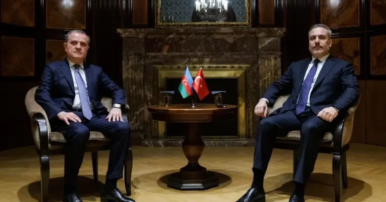 Türkiyə və Azərbaycan XİN başçıları regional məsələləri müzakirə ediblər