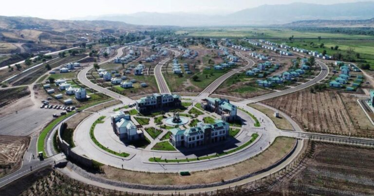 Bu il əhalinin azad edilmiş ərazilərə köçürülməsinə 42 mln. manat xərclənəcək Bu il əhalinin azad edilmiş ərazilərə köçürülməsinə 42 mln. manat xərclənəcək