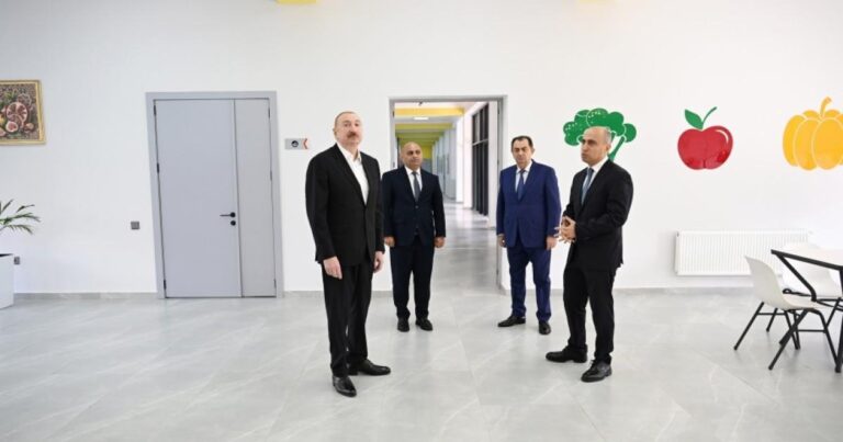 Prezident Lənkəran Dövlət Peşə Təhsil Mərkəzinin açılışında iştirak edib