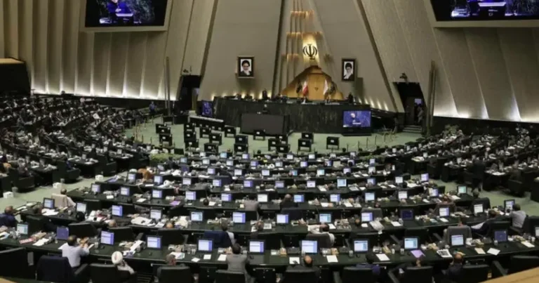 İran parlamenti fevralın 9-da ABŞ ilə danışıqları müzakirə edəcək