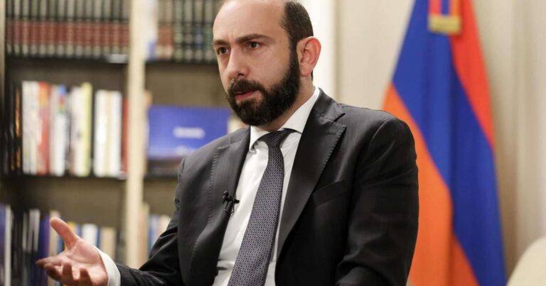 Mirzoyan Azərbaycan-Ermənistan normallaşma prosesindən danışıb