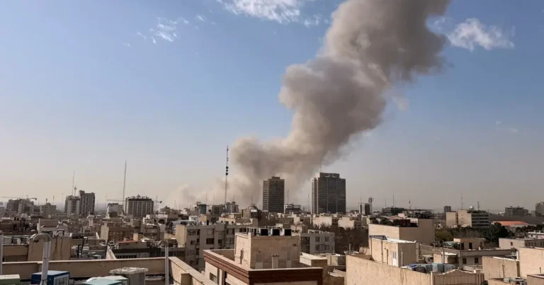 İran ABŞ-nin dörd hərbi bazasına zərbələr endirib