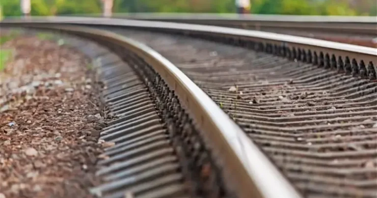 Rusiya Ermənistanda Azərbaycan və Türkiyəyə çıxışı olan dəmir yolu sahələrini bərpa edəcək