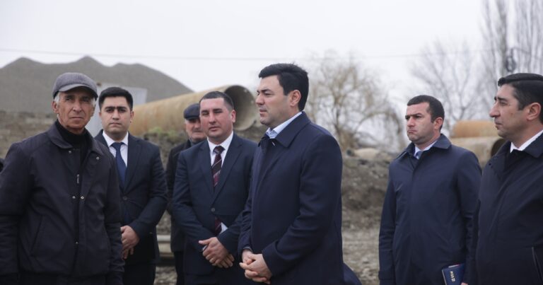 Elnur Rzayev Xaspoladoba kəndində yenidən qurulan körpü keçidində işlərin gedişi ilə maraqlanıb – FOTOLAR