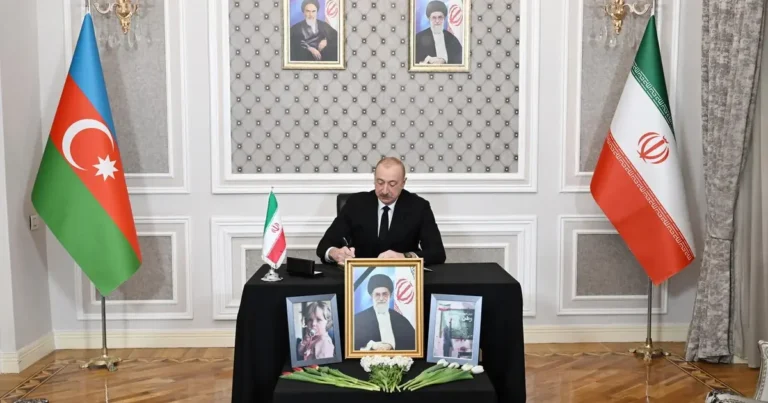 Prezident İlham Əliyev İranın Azərbaycandakı səfirliyində olub – FOTOLAR