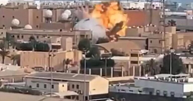 İran Qətəri vurdu