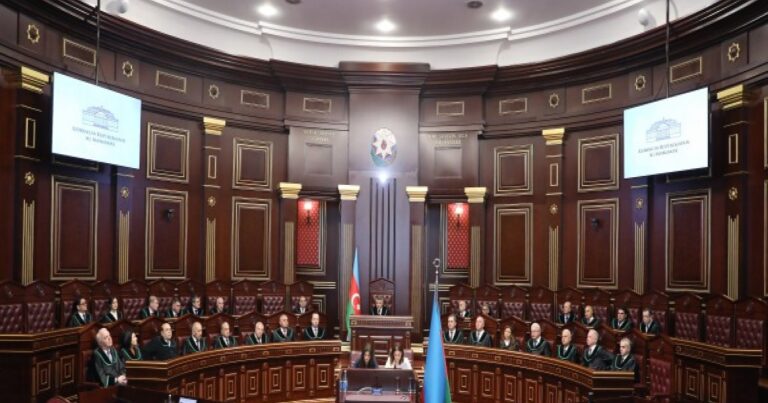 Yeni təyin olunan hakimlər and içdilər