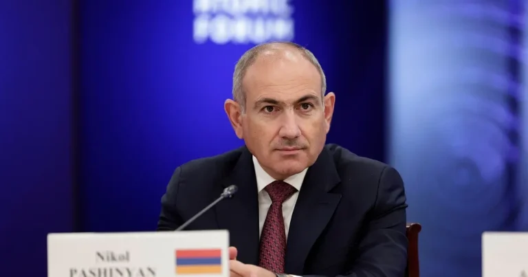 “Ter-Petrosyan, Köçəryan və Sarqsyan Qarabağ həqiqətlərini xalqdan gizlədiblər” – Paşinyan