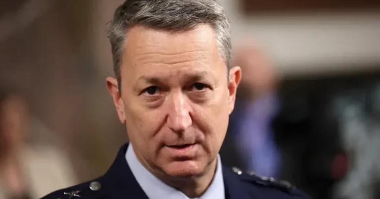 ABŞ İrana qarşı hərbi əməliyyatlar davam edərkən daha çox itki gözləyir ABŞ İrana qarşı hərbi əməliyyatlar davam edərkən daha çox itki gözləyir