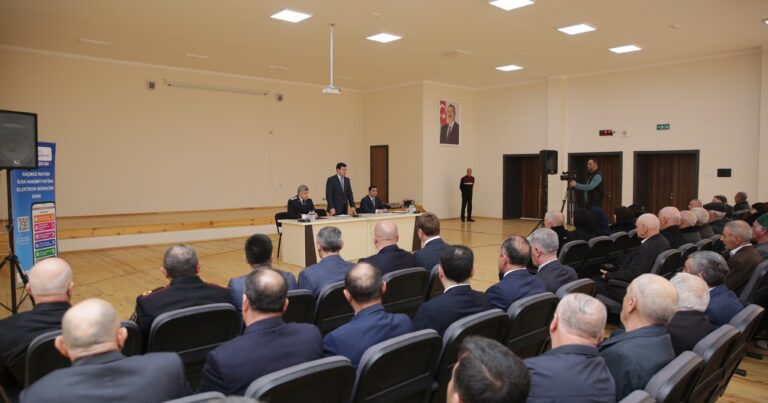 Elnur Rzayev Qusarçay kəndində növbəti səyyar qəbul keçirib – FOTOLAR