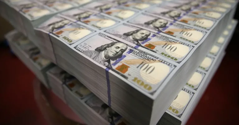 Azərbaycandan ötən il 5 milyard dollar kapital çıxarılıb