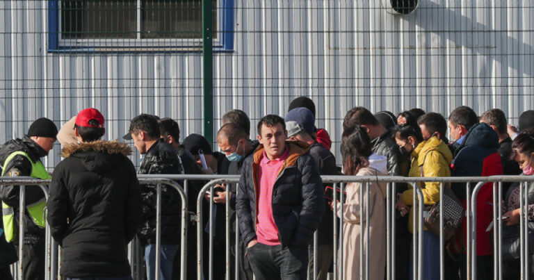 108 əcnəbi Azərbaycandan çıxarıldı