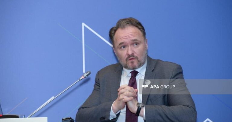 Komissar Aİ-ni uzunmüddətli böhranlar barədə xəbərdarlıq edib