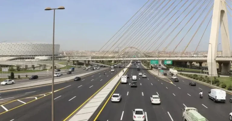 Azərbaycanın nəqliyyat xidmətləri balansında ötən il 2 milyard dollara yaxın profisit yaranıb