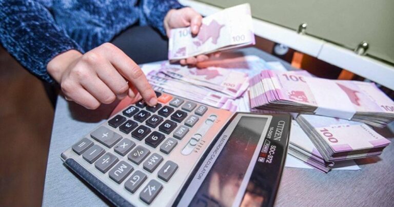 Ötən il Bakıda orta aylıq əməkhaqqı 9%-ə yaxın artıb
