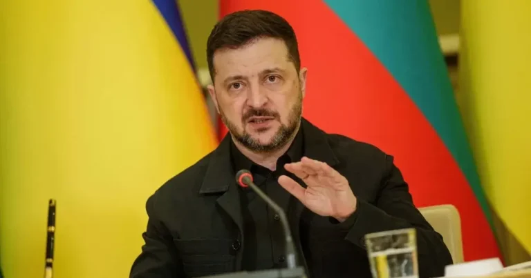 Zelenski Hörmüz boğazı ilə bağlı Ukrayna təcrübəsini təklif edib